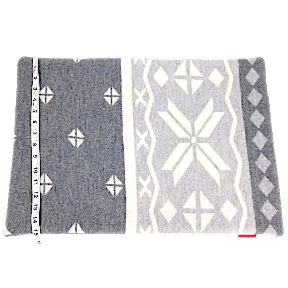 🩶‎ Giesswein Wool Cushion Cover Gray White Nordic Pattern 15x23
